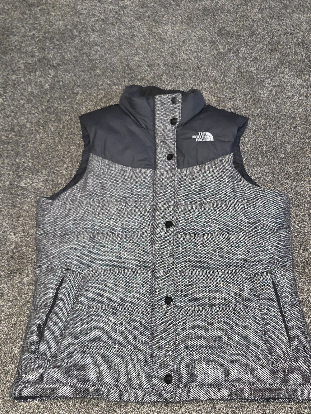 The North Face Women’s Nuptse Tweed Water Resistant Down Vest L gray black